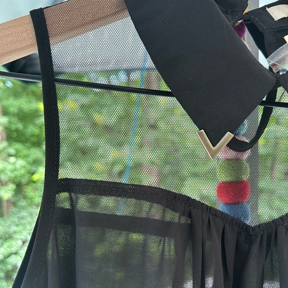 NWT Ya Los Angeles Black Sheer Button Down Satin Collar Top Size S - Picture 12 of 14